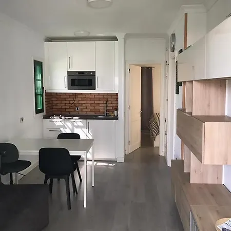 Ilaria House 아파트 *